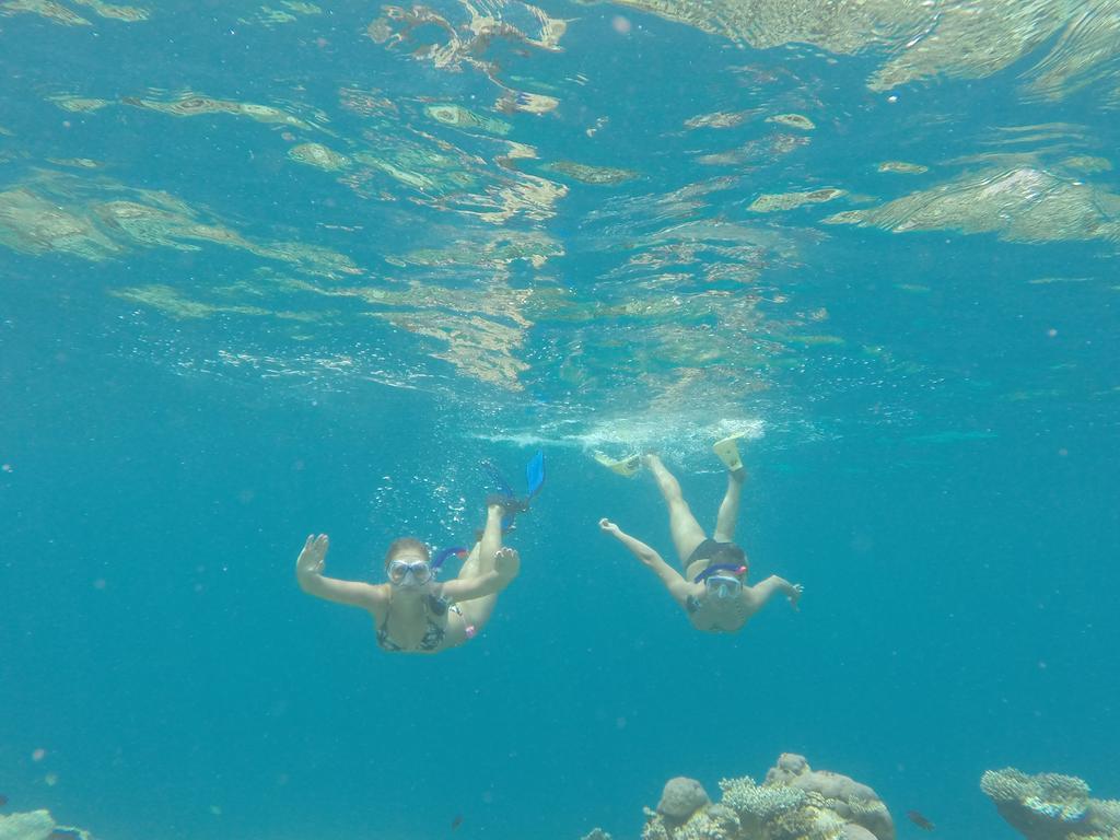 Holiday Mathiveri Inn Bagian luar foto