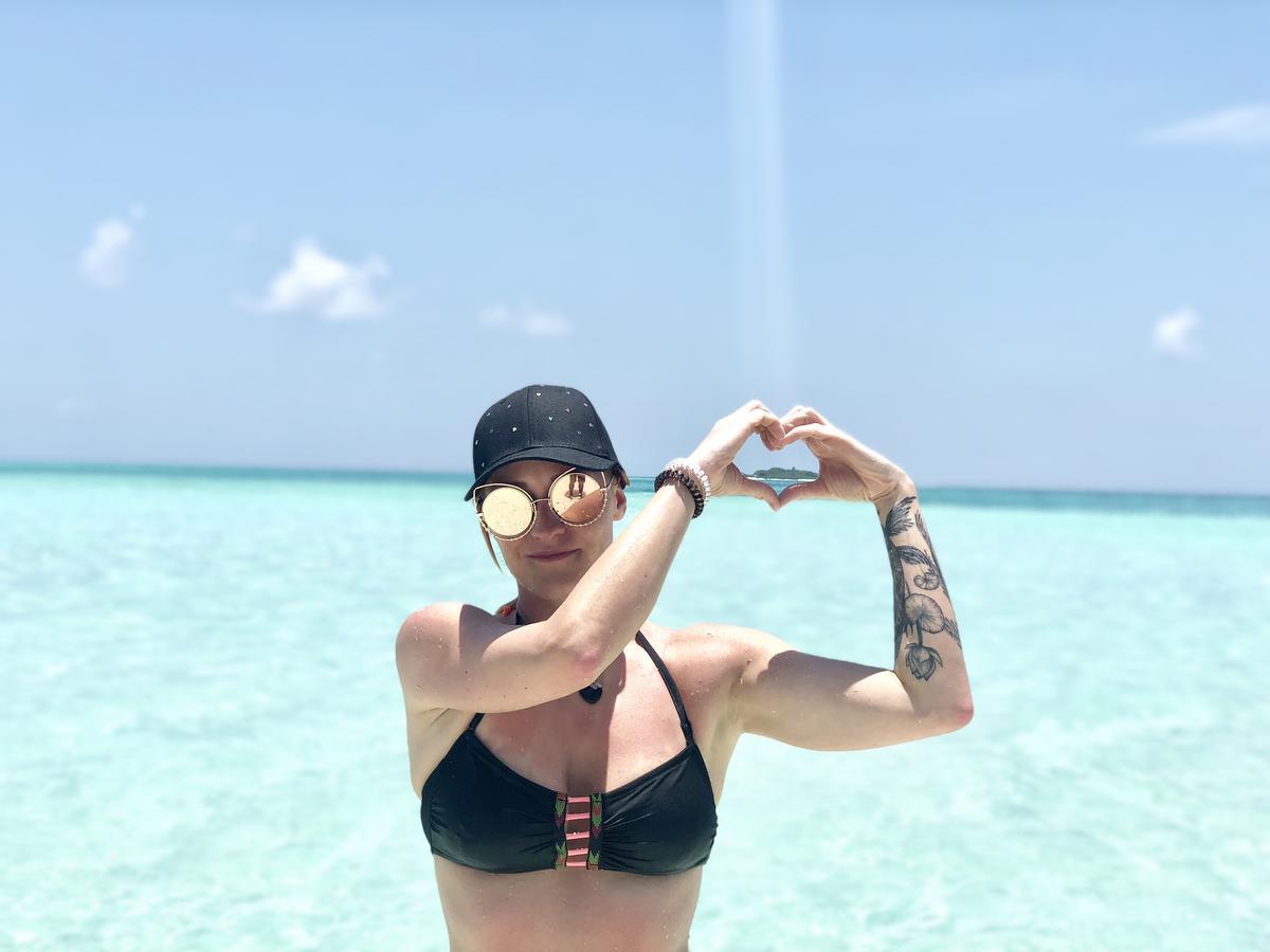 Holiday Mathiveri Inn Bagian luar foto