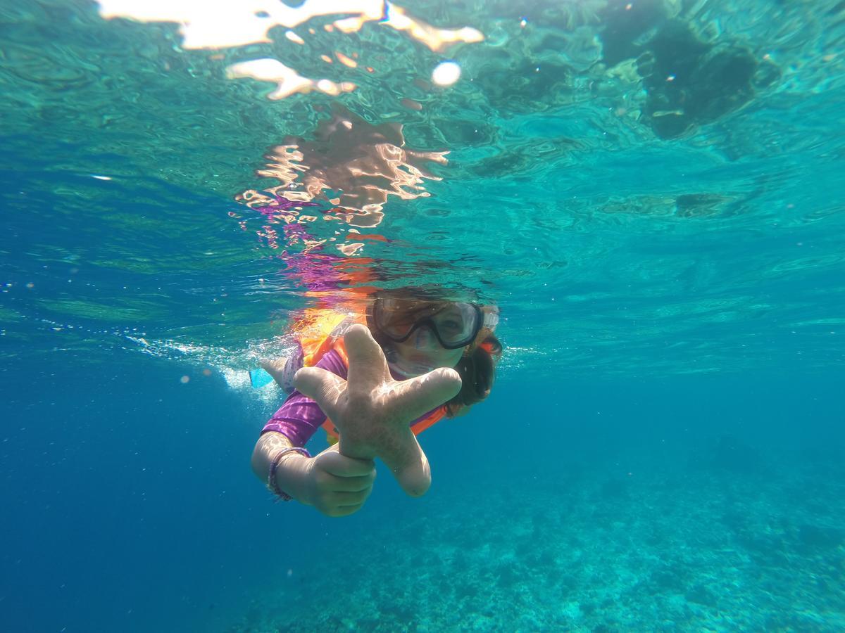 Holiday Mathiveri Inn Bagian luar foto