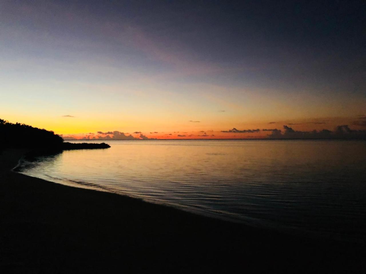 Holiday Mathiveri Inn Bagian luar foto
